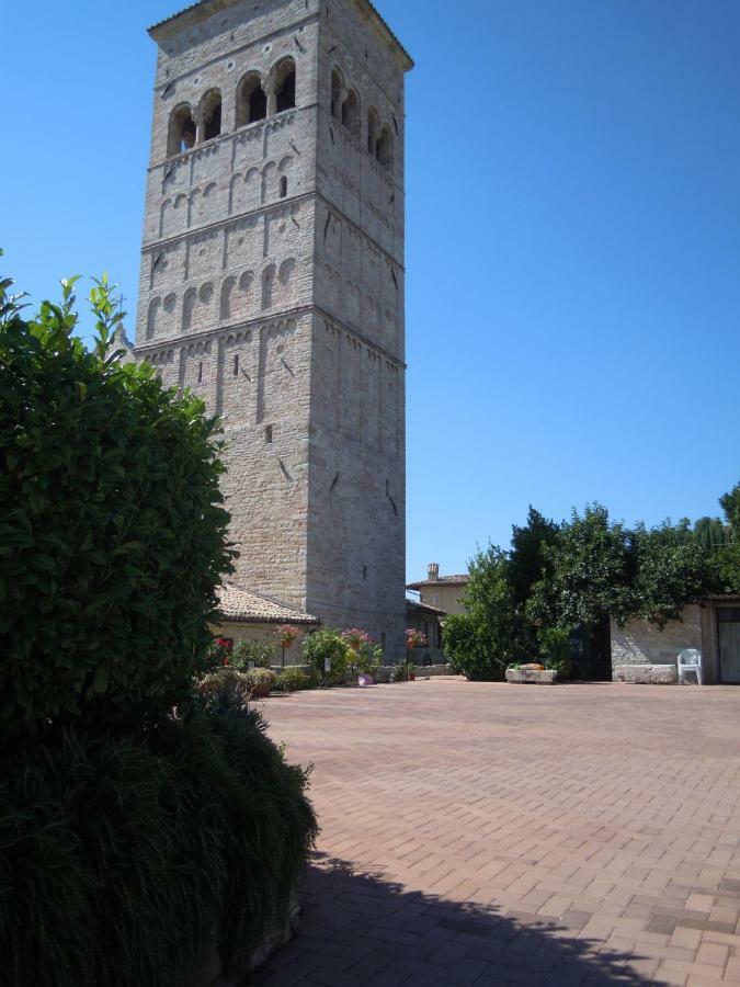 Apartamento Il Turrione "App. Santa Chiara" Asís Exterior foto
